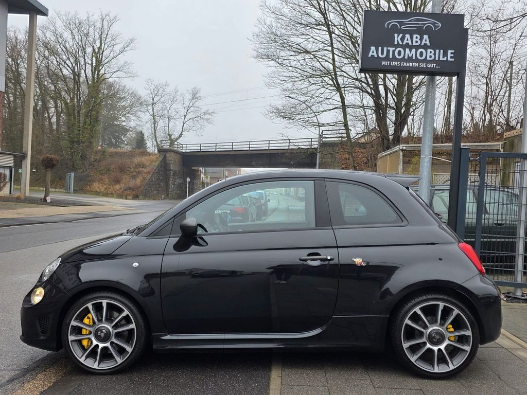 Abarth 695 2023