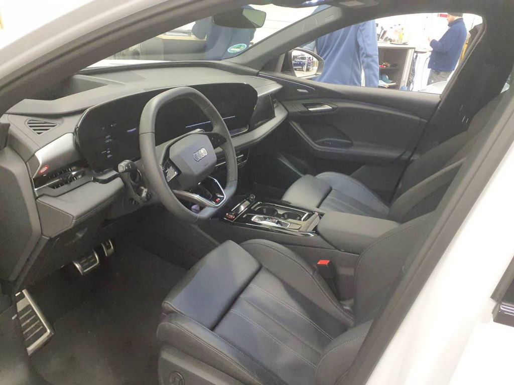 Audi SQ6 e-tron 2025