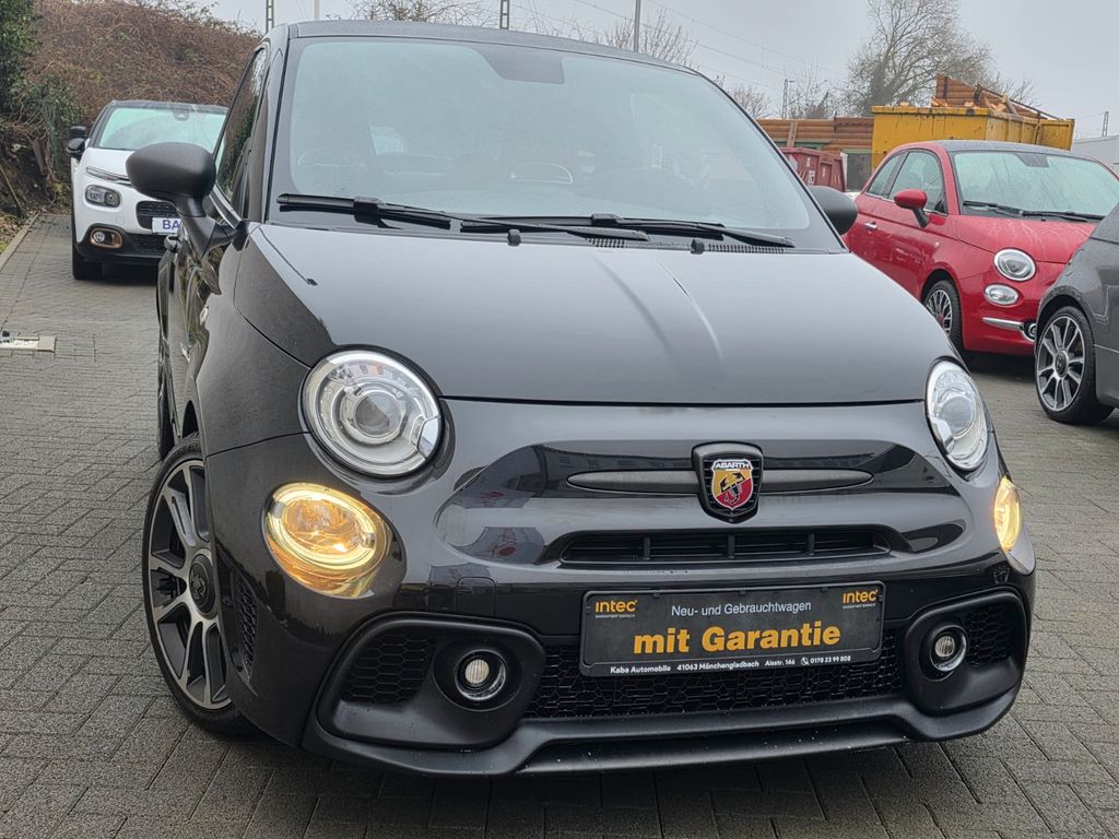 Abarth 695 2023