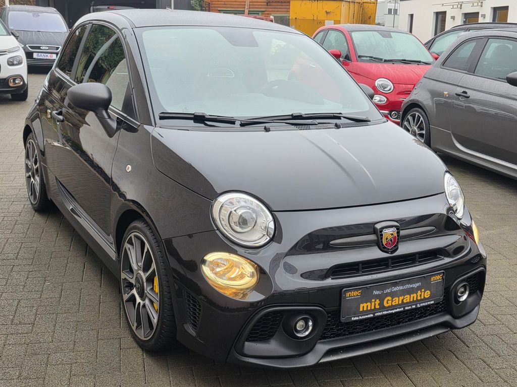 Abarth 695 2023
