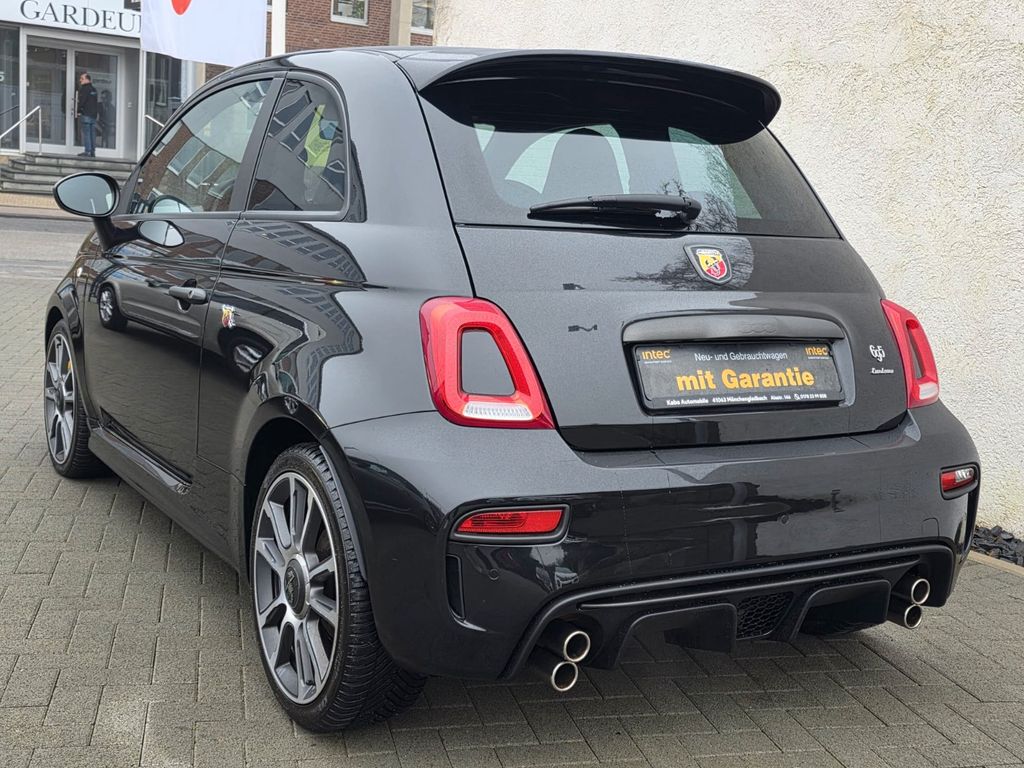 Abarth 695 2023