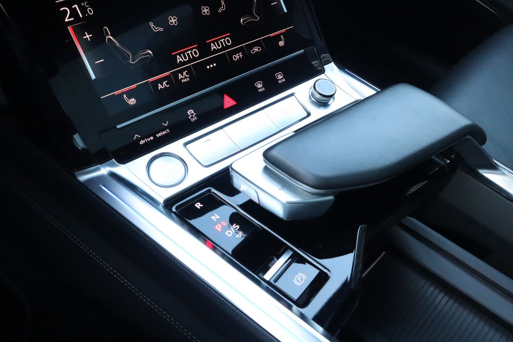 Audi e-tron 2021
