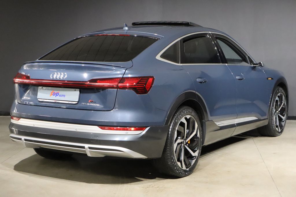 Audi e-tron 2021