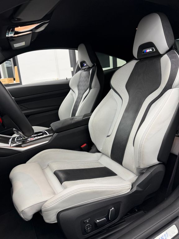 BMW M4 2024