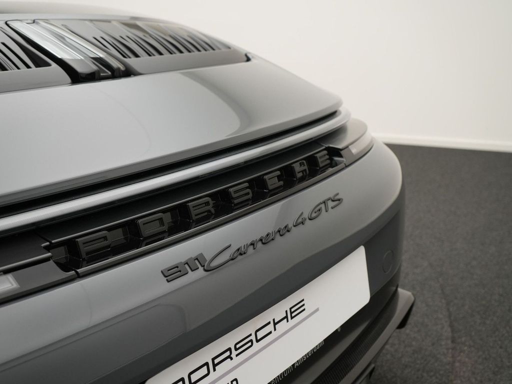Porsche 992 2024