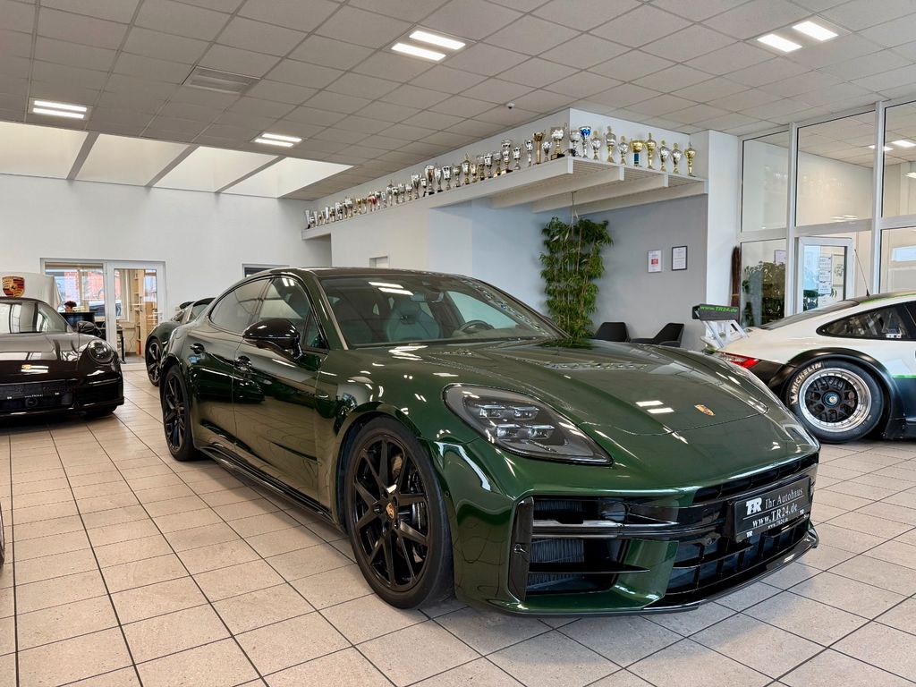 Porsche Panamera 2024