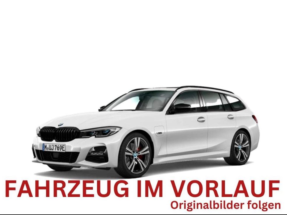 BMW 330 2022