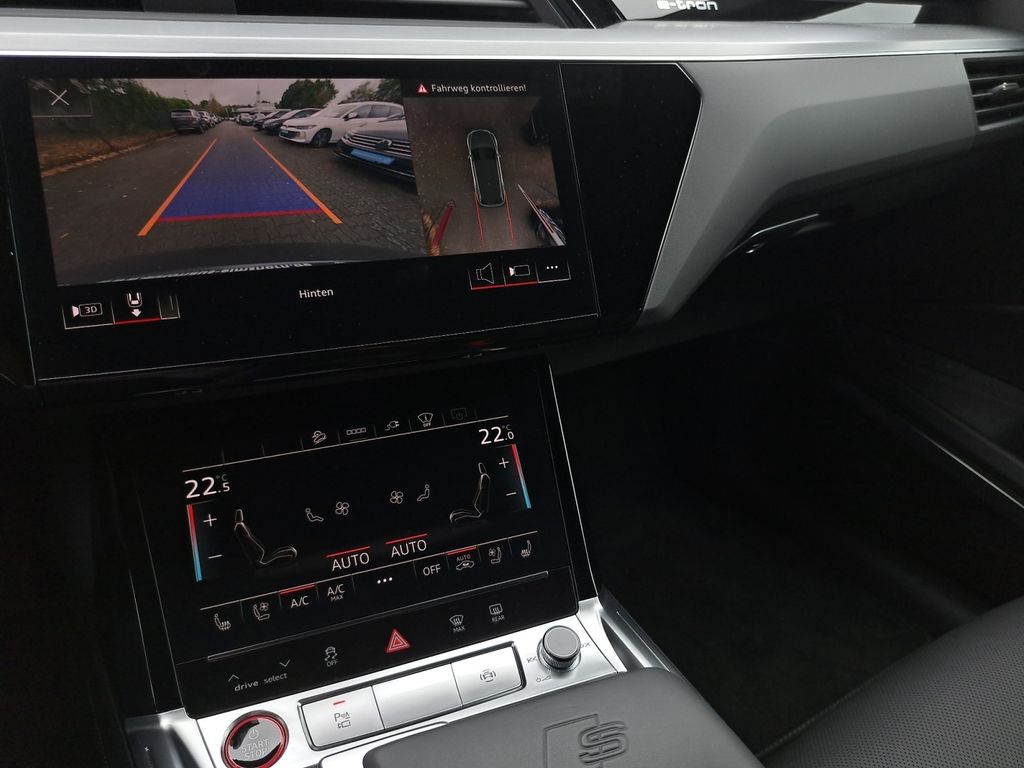 Audi e-tron 2022
