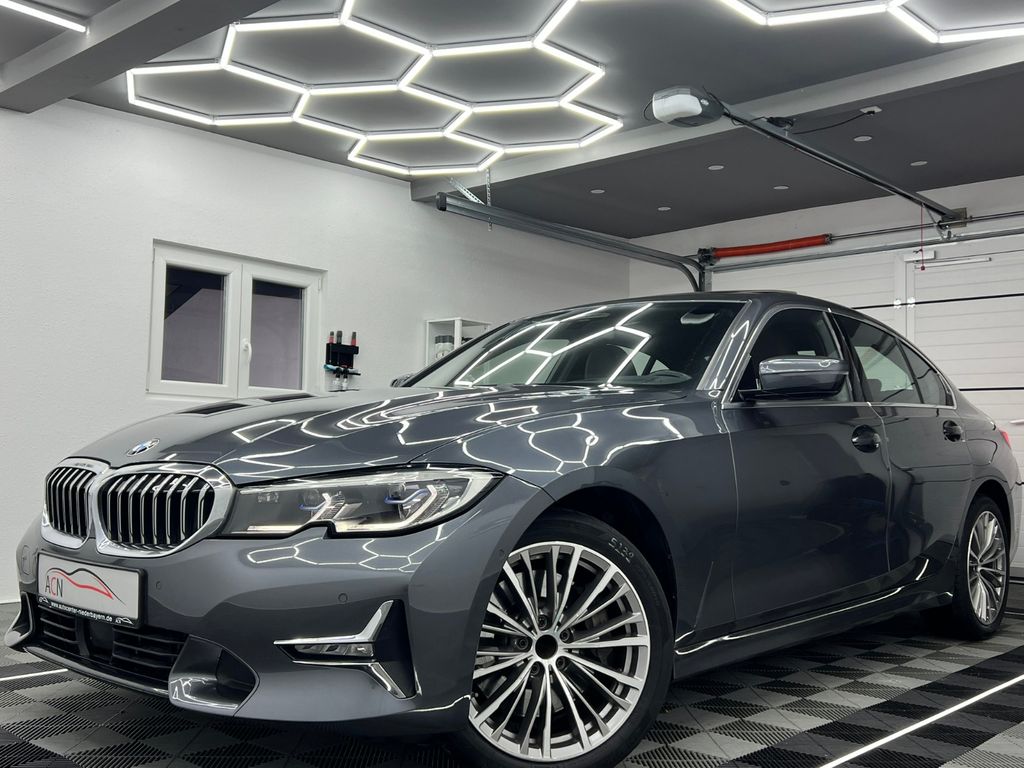 BMW 330 2019