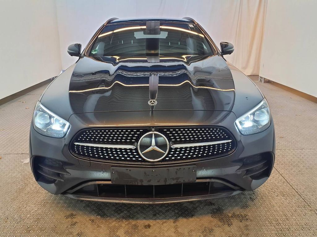 Mercedes-Benz E 300 2022