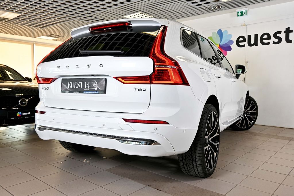 Volvo XC60 2025