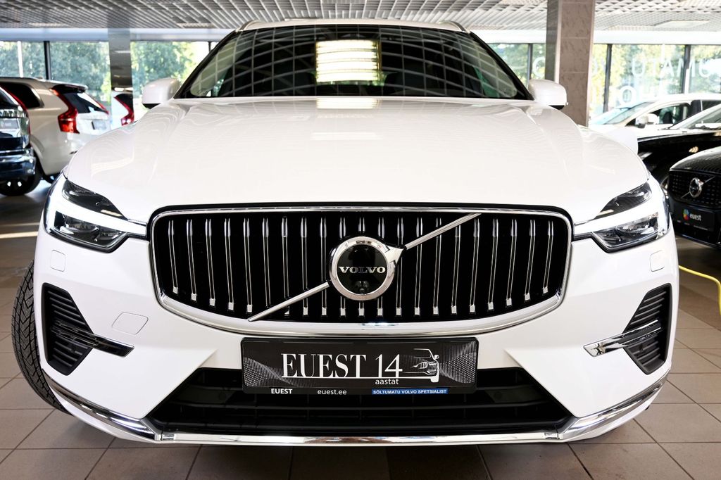 Volvo XC60 2025