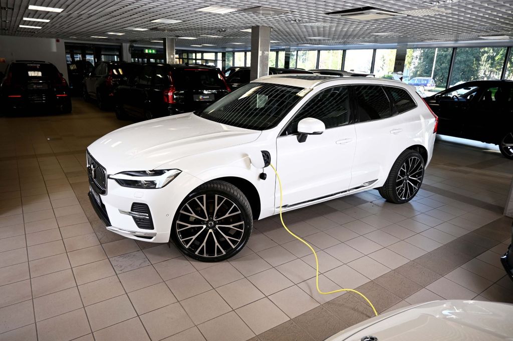 Volvo XC60 2025