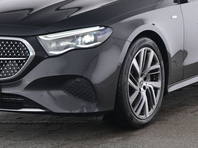 Mercedes-Benz E 300 2025