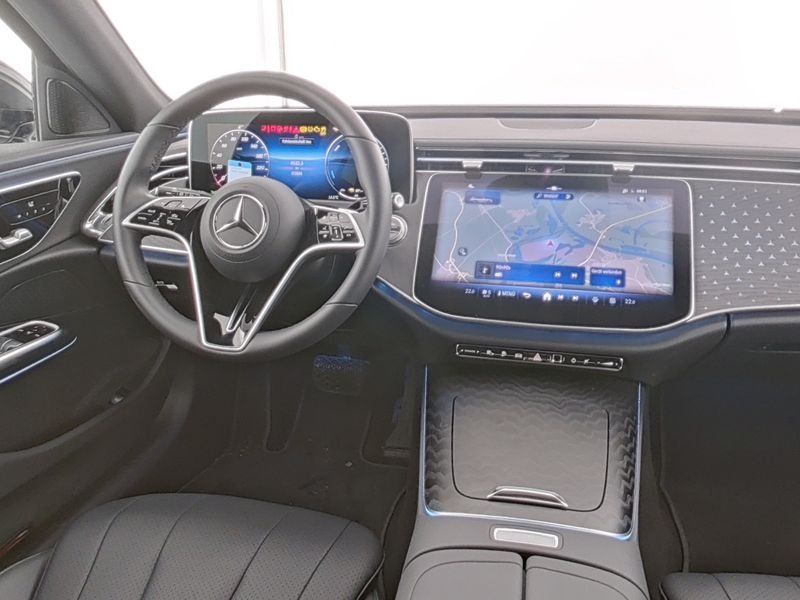 Mercedes-Benz E 300 2025