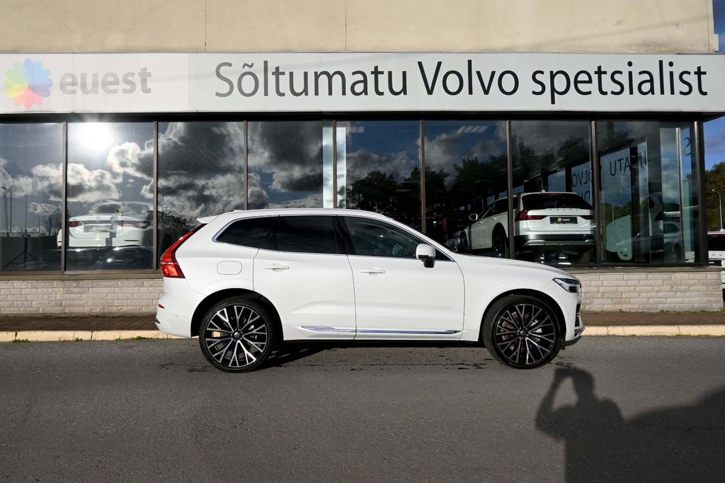Volvo XC60 2025