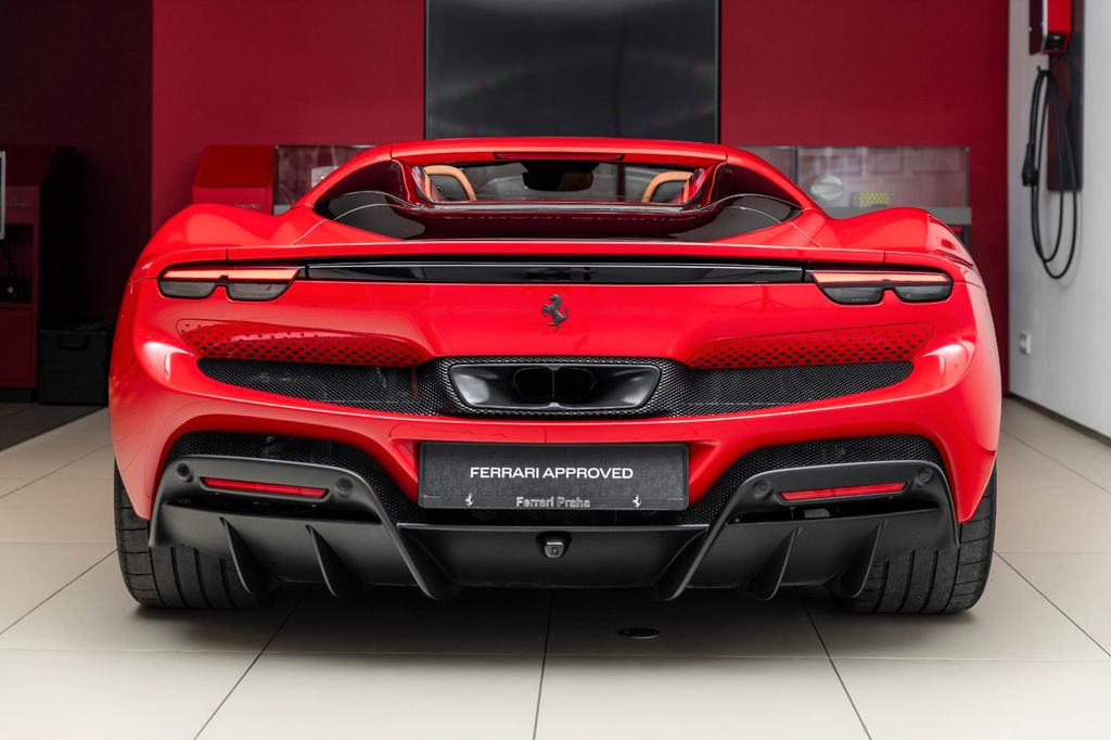 Ferrari 296 GTS 2023