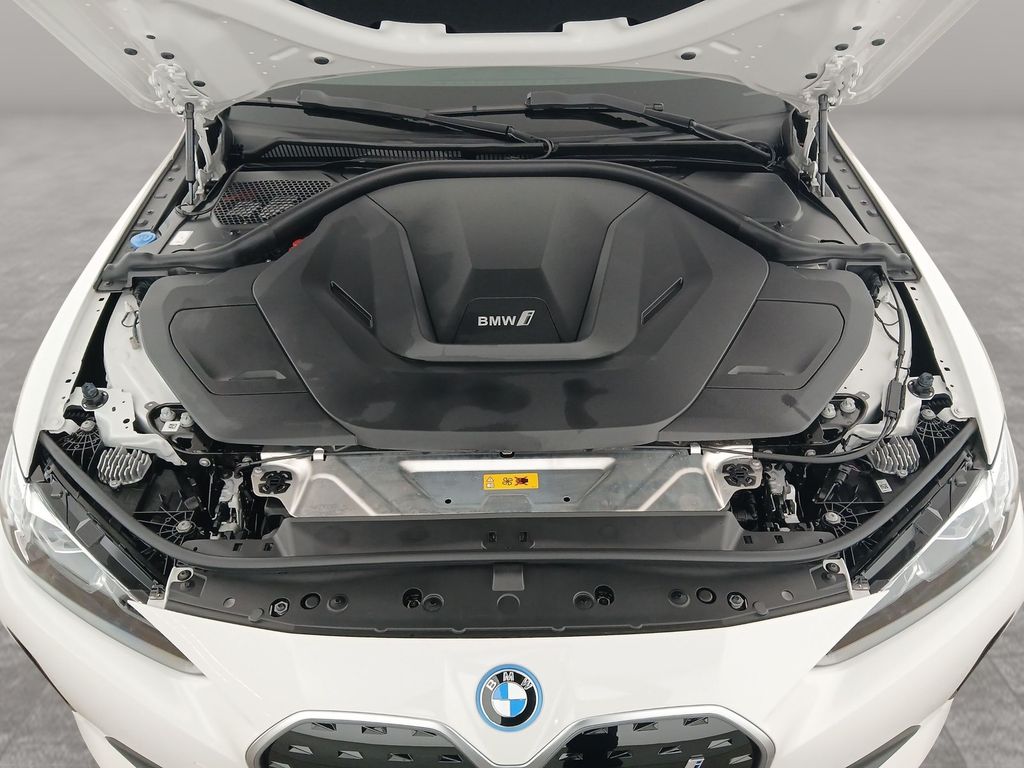 BMW i4 2023