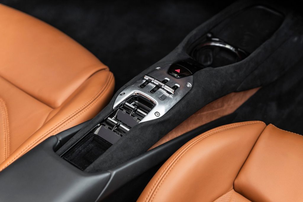 Ferrari 296 GTS 2023