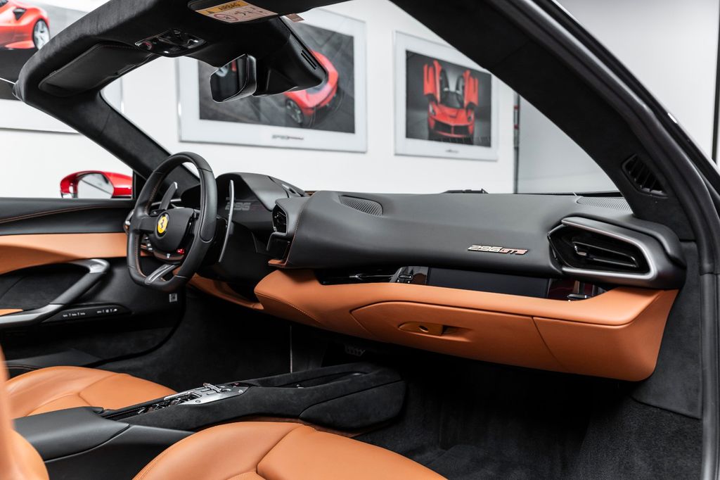 Ferrari 296 GTS 2023