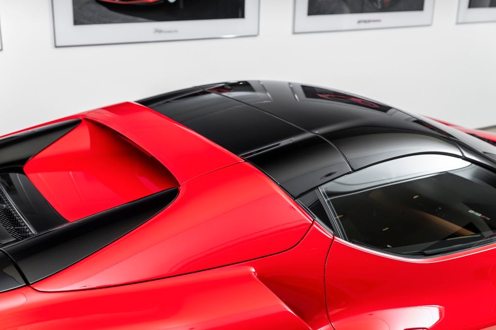 Ferrari 296 GTS 2023