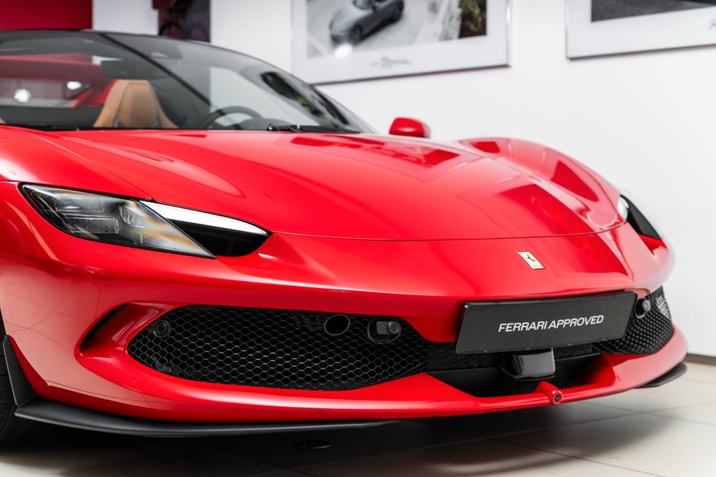 Ferrari 296 GTS 2023