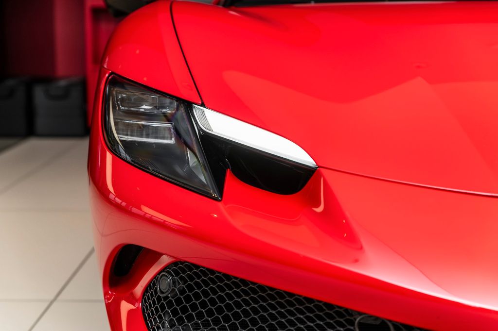 Ferrari 296 GTS 2023