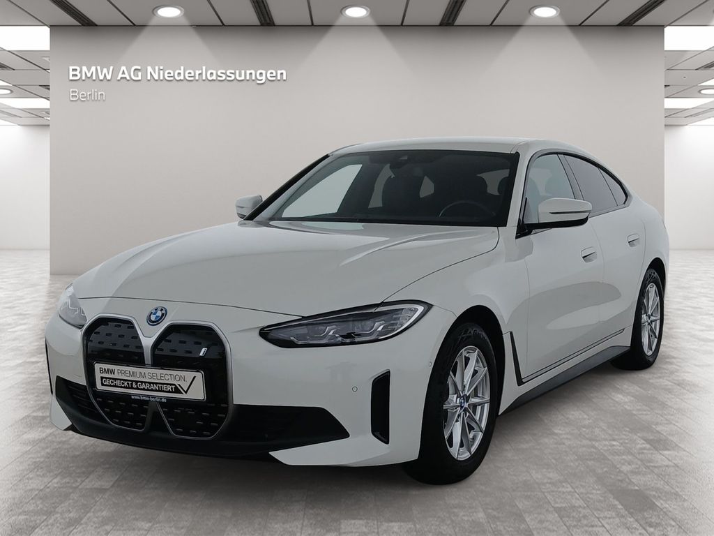 BMW i4 2023