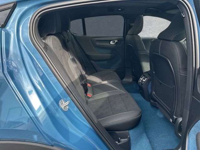 Volvo C40 2024