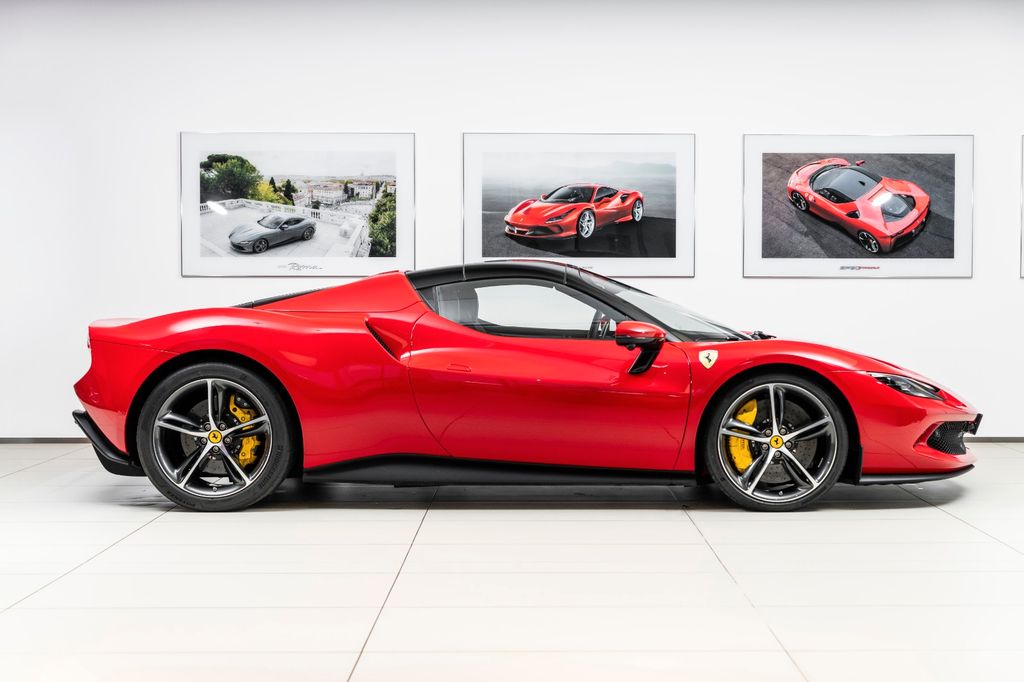 Ferrari 296 GTS 2023