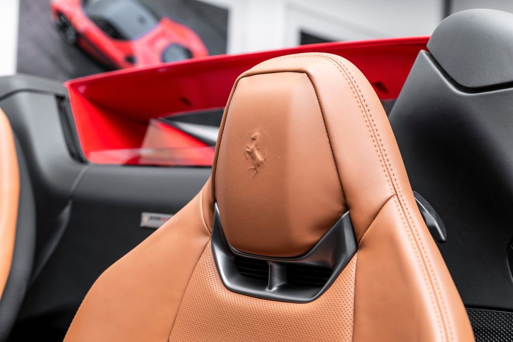 Ferrari 296 GTS 2023