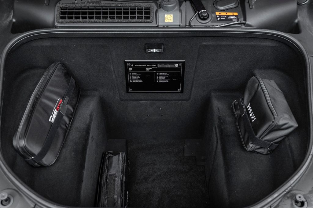 Ferrari 296 GTS 2023