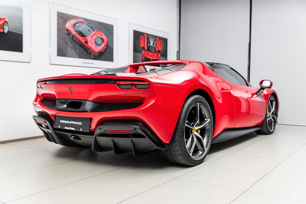 Ferrari 296 GTS 2023