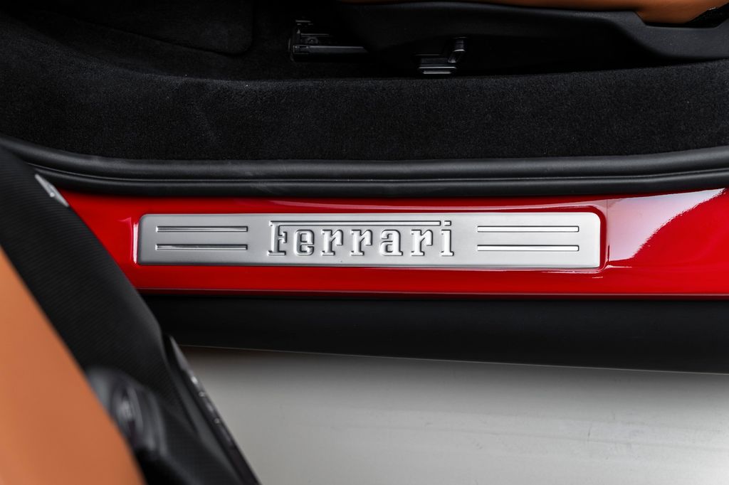 Ferrari 296 GTS 2023