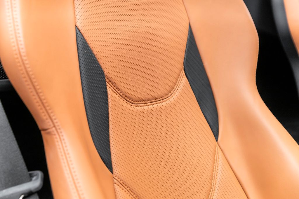 Ferrari 296 GTS 2023