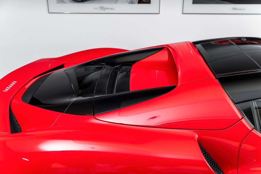 Ferrari 296 GTS 2023