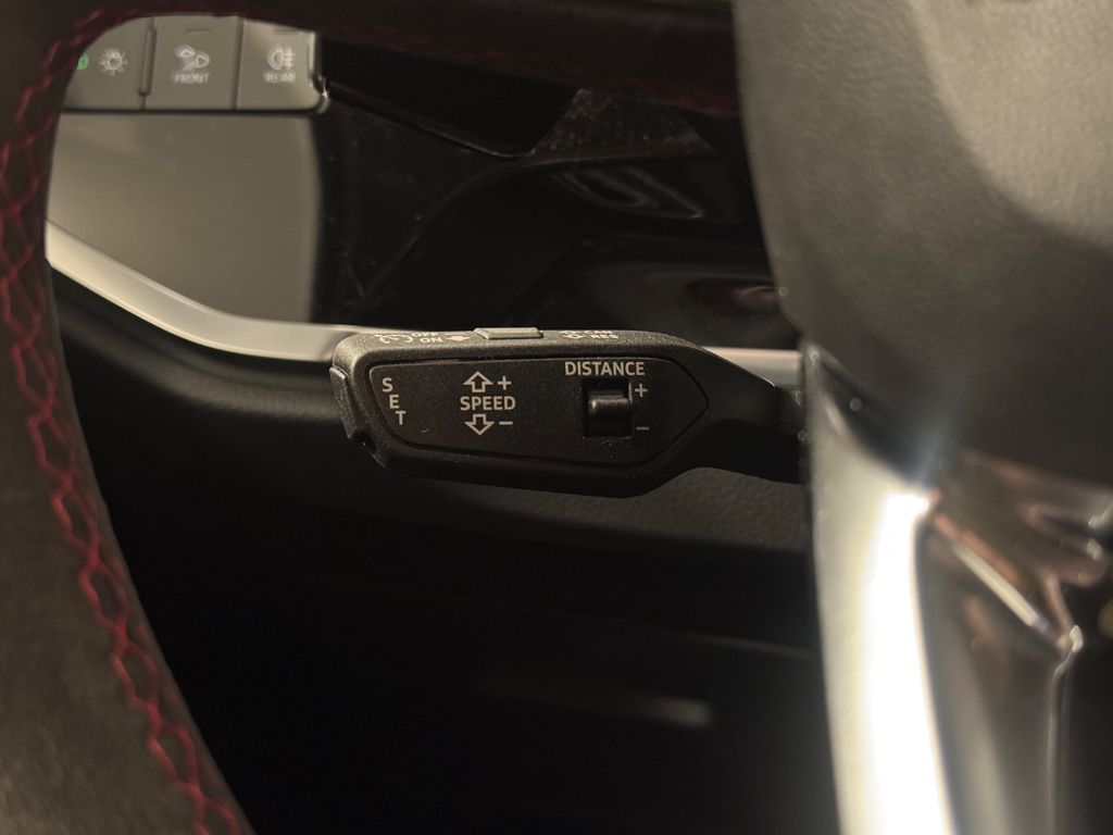 Audi RSQ3 2024