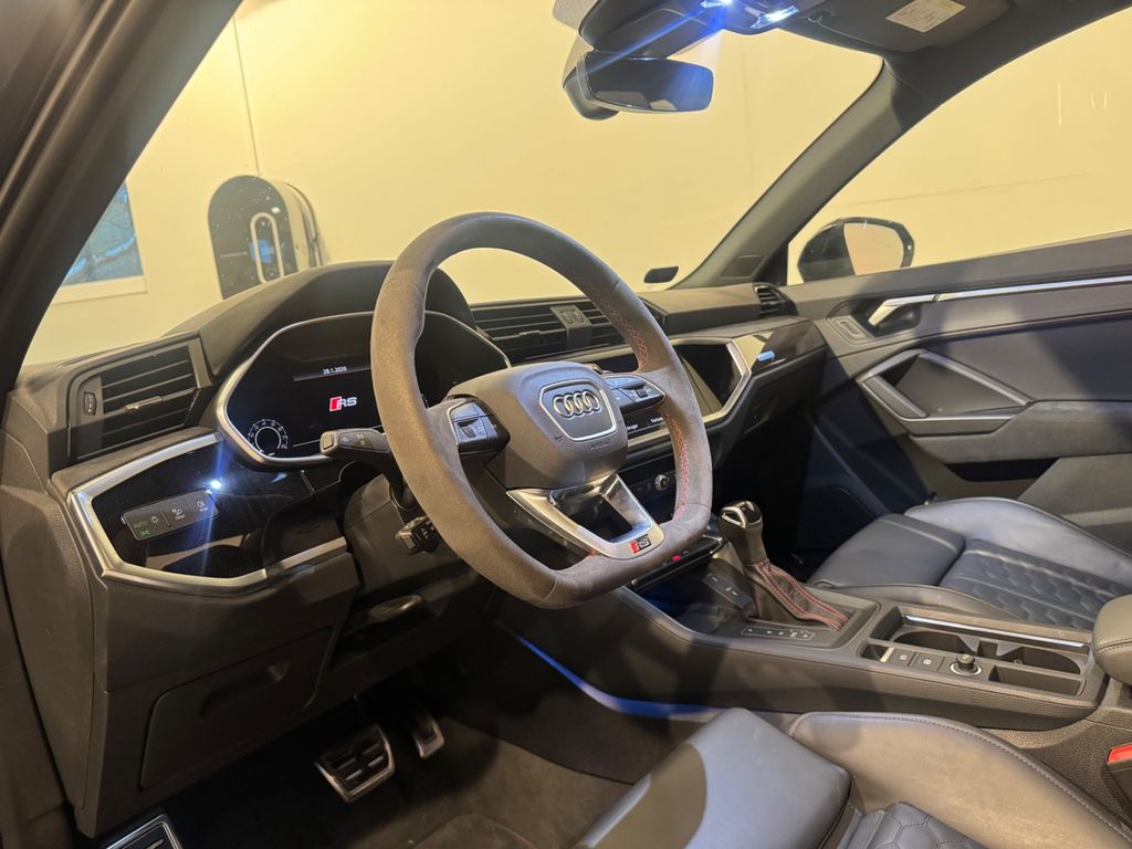 Audi RSQ3 2024
