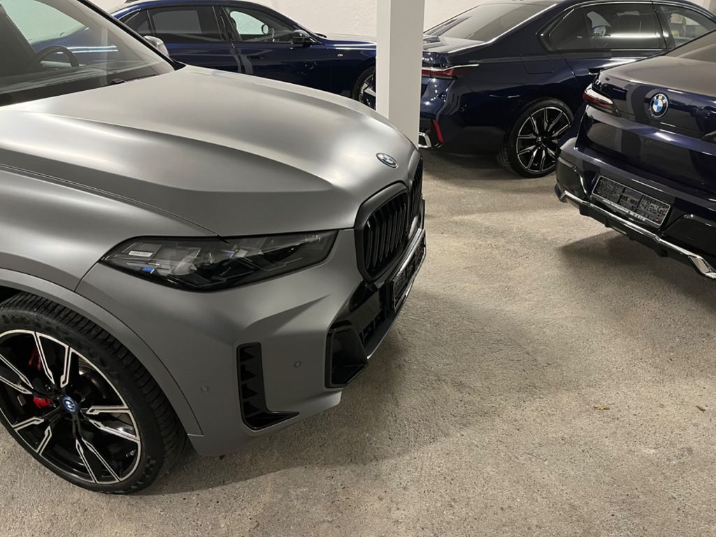 BMW i7 2025