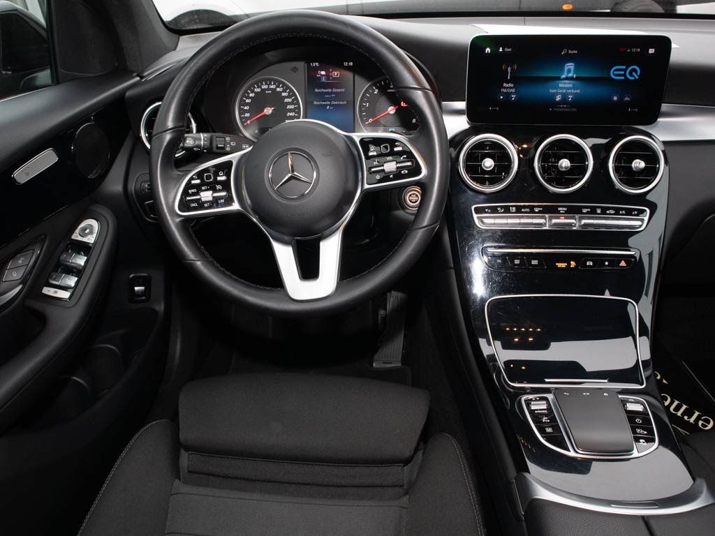 Mercedes-Benz GLC 300 2021