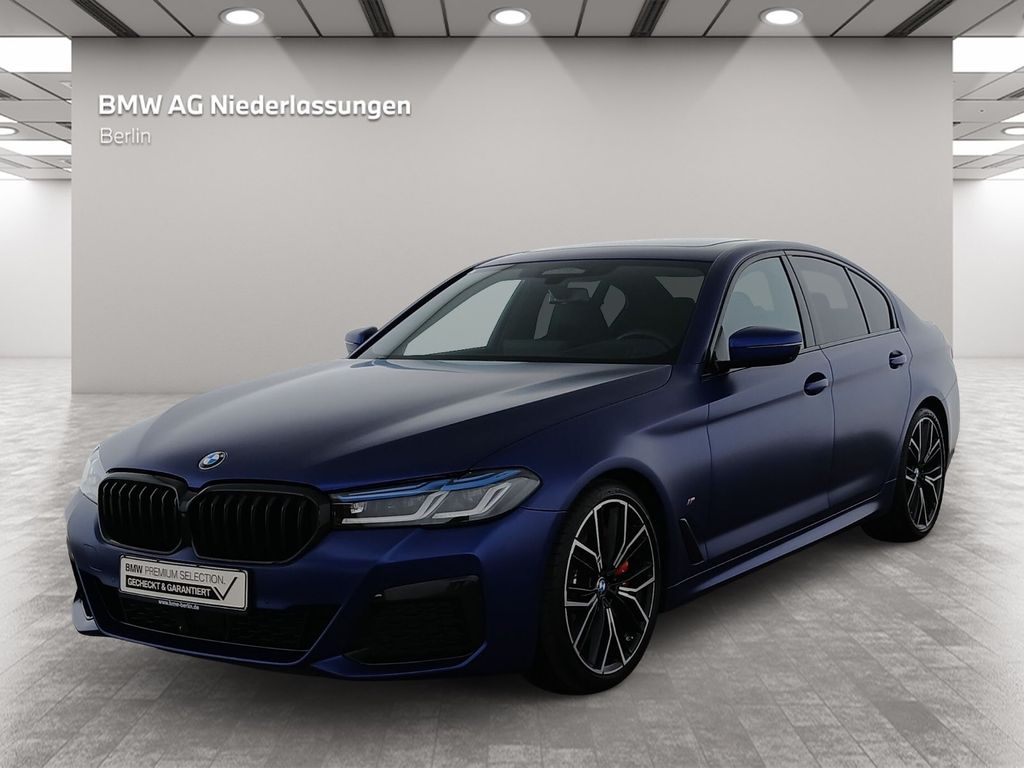 BMW M550 2022