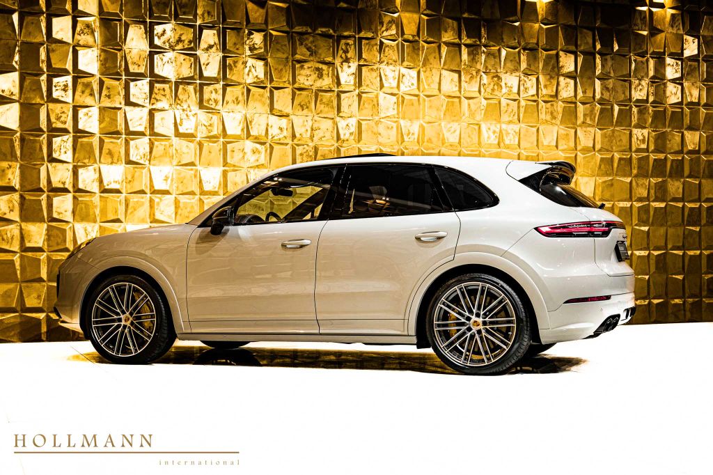 Porsche Cayenne 2022