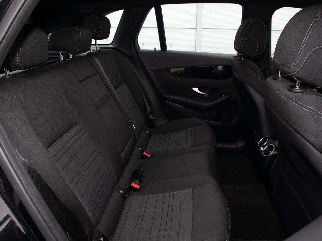 Mercedes-Benz GLC 300 2021