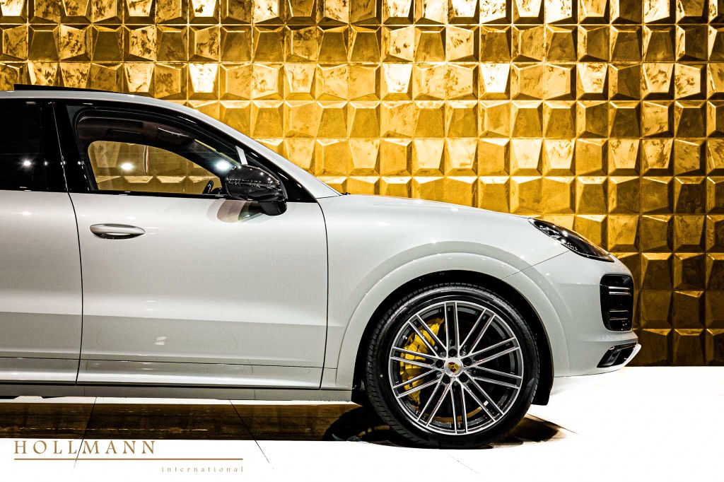 Porsche Cayenne 2022