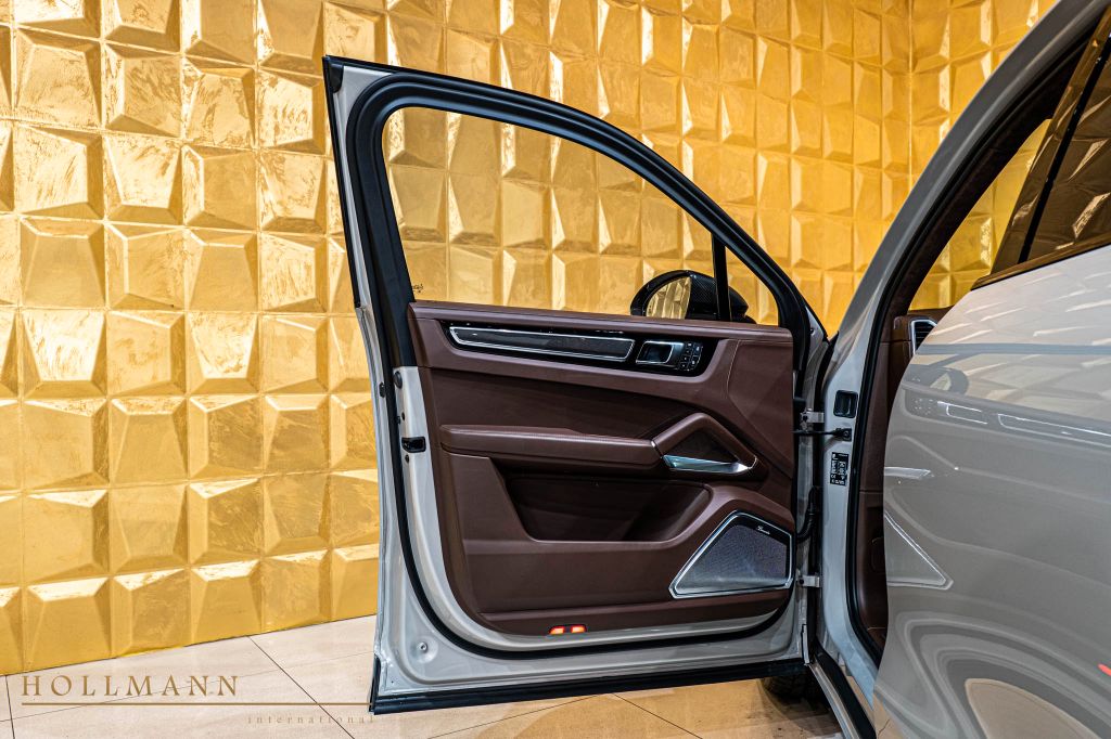 Porsche Cayenne 2022