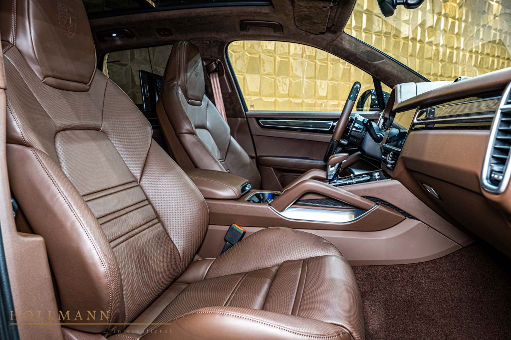 Porsche Cayenne 2022
