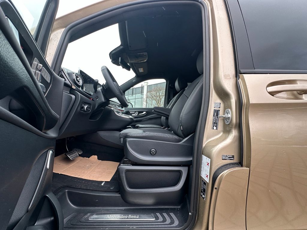 Mercedes-Benz V 300 2025