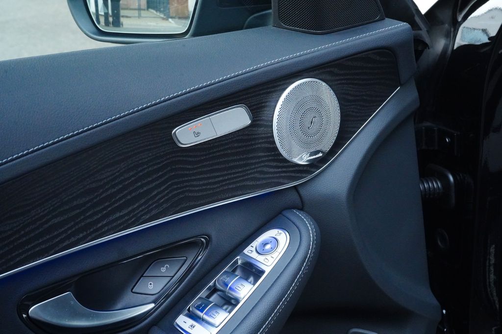 Mercedes-Benz C 300 2021