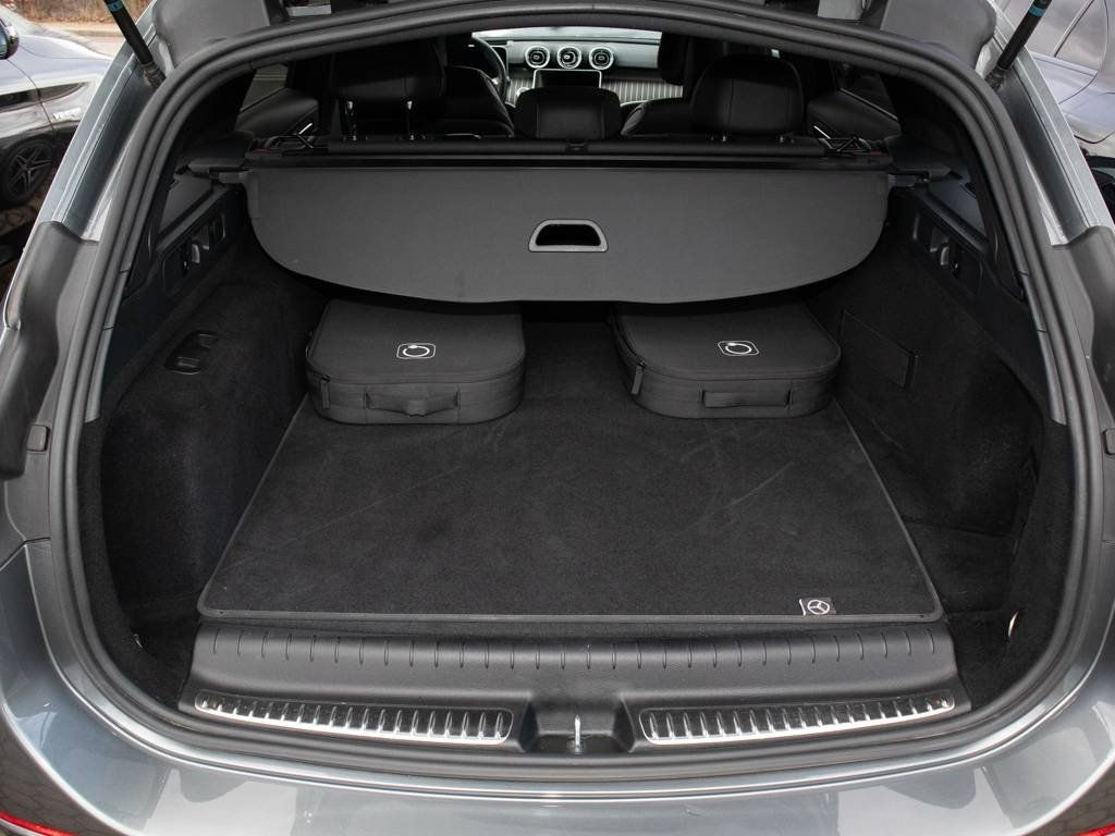 Mercedes-Benz C 300 2023