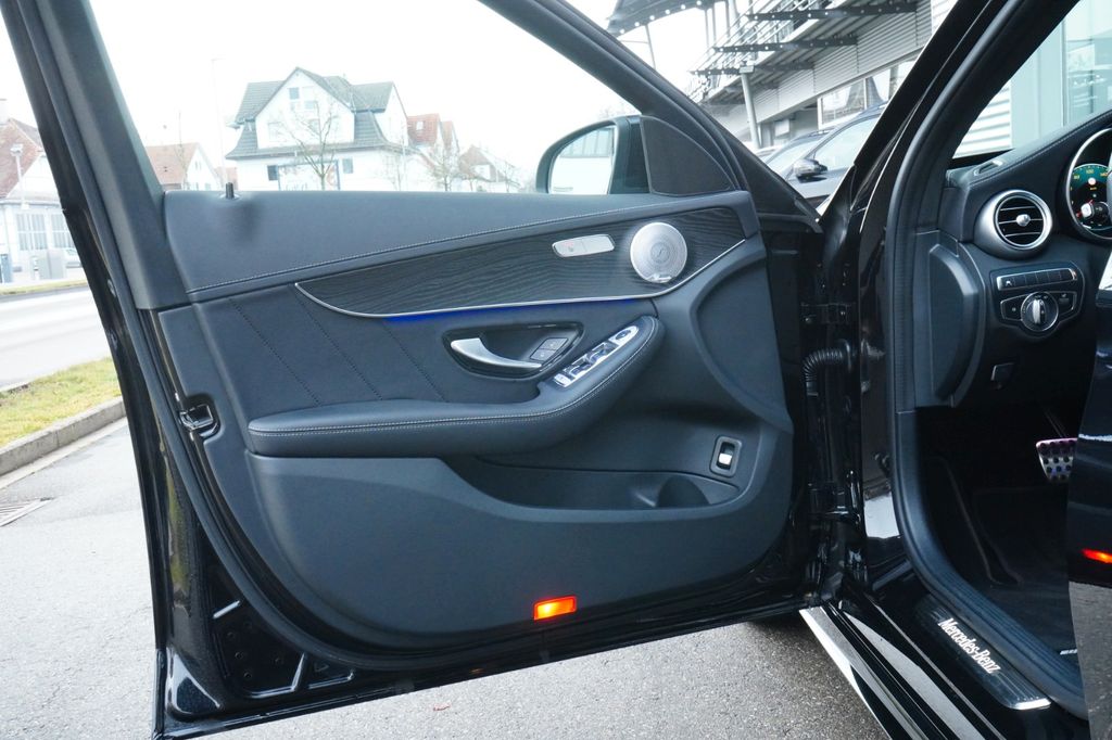 Mercedes-Benz C 300 2021